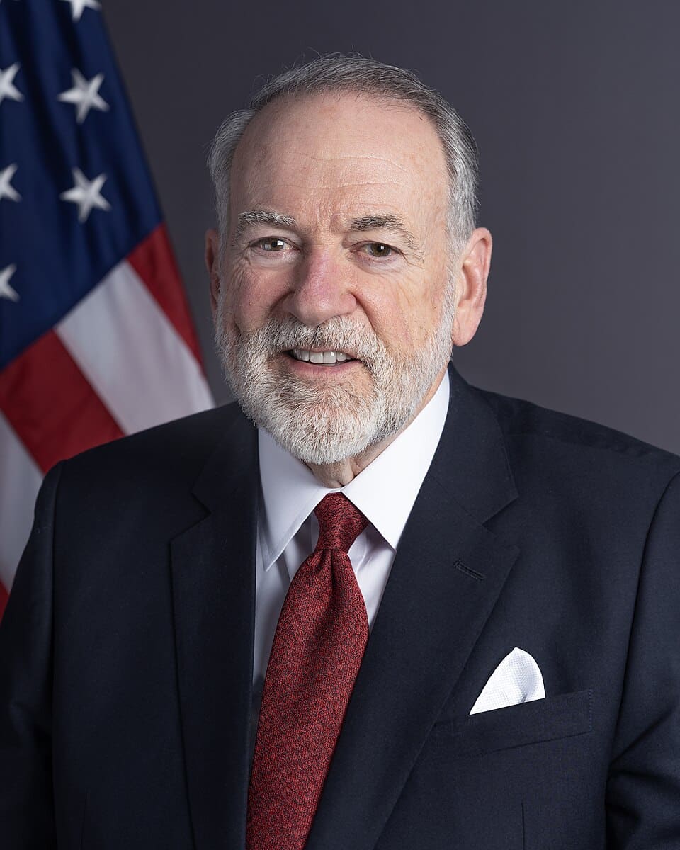 960px mike huckabee, official portrait (2025)