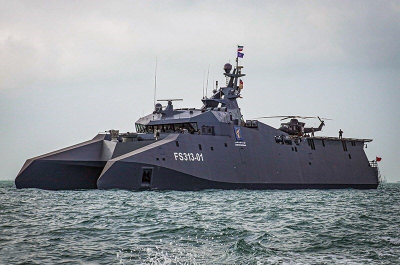2022 sacred defence week parade in bandar abbas (43)