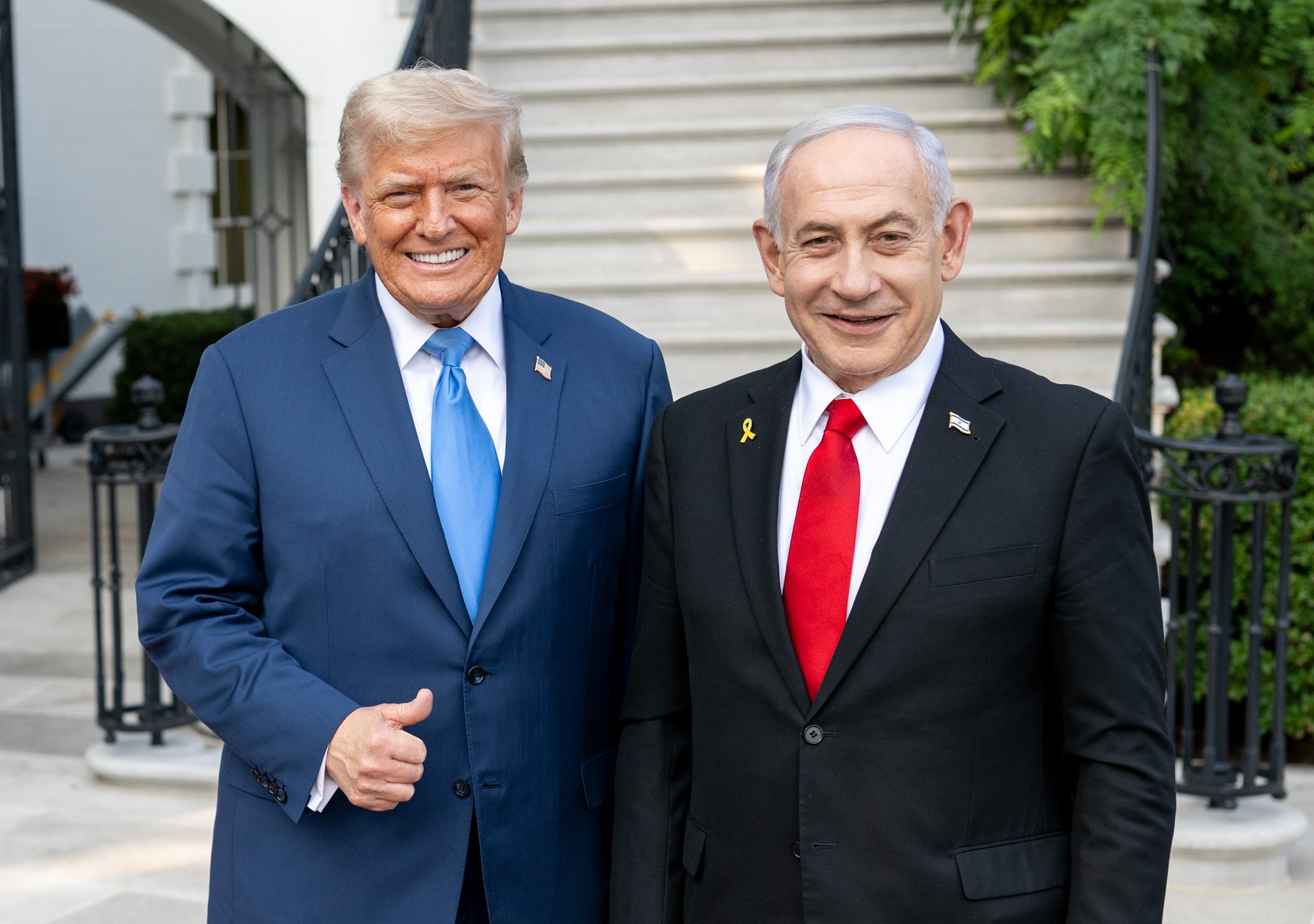 president donald j. trump welcomes israeli prime minister benjamin netanyahu to the white house (cropped b) (1)