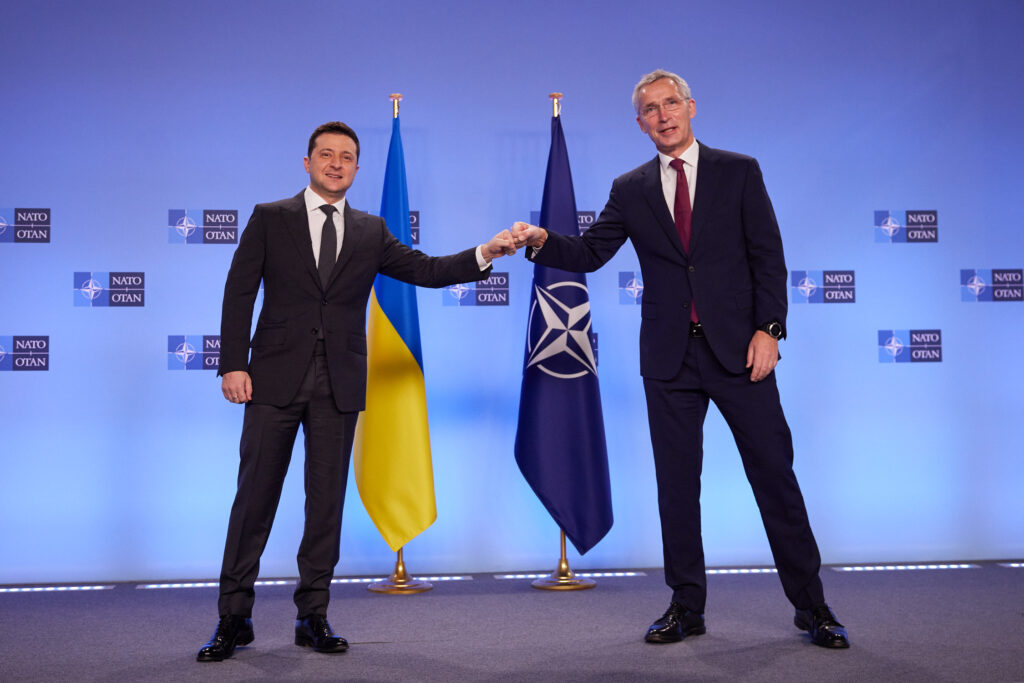 volodymyr zelenskyi and jens stoltenberg (1639646387)01